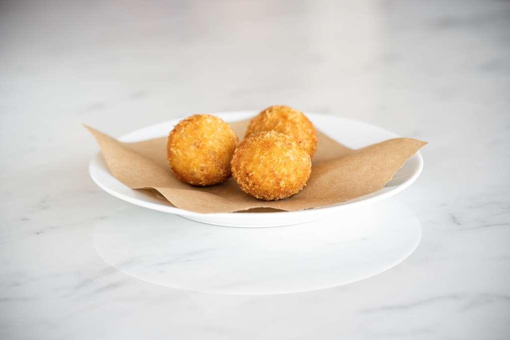 Hotel Costanero Montevideo - Mgallery Restaurant photo